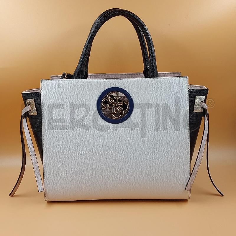 BORSA DONNA GUESS BIANCA NERA  | Mercatino dell'Usato Genova sampierdarena 1