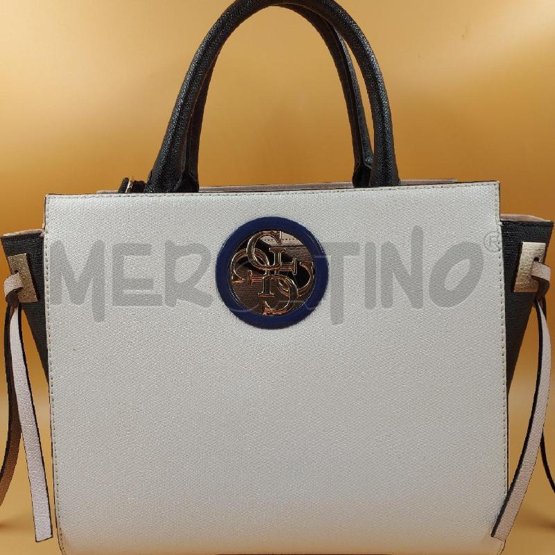 BORSA DONNA GUESS BIANCA NERA  | Mercatino dell'Usato Genova sampierdarena 2