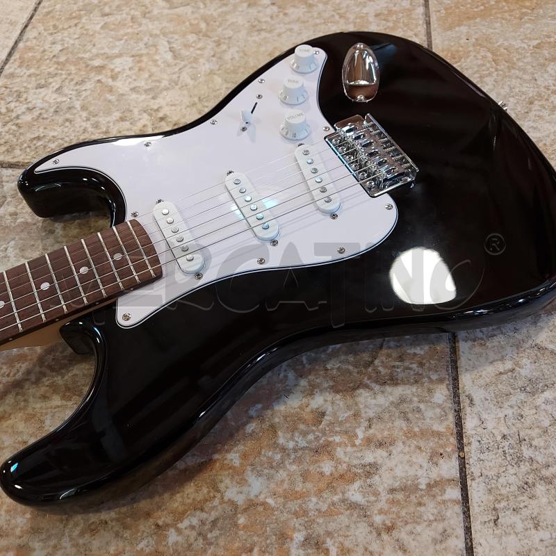 CHITARRA ELETTRICA EKO ST100 | Mercatino dell'Usato Genova sampierdarena 1