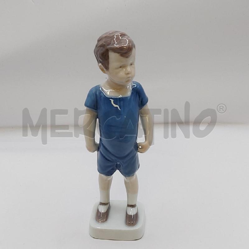 STATUINA BAMBINO IN PIEDI | Mercatino dell'Usato Genova sampierdarena 1