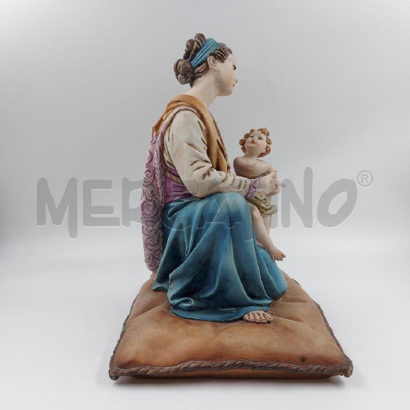 STATUINA DONNA CON BIMBO CAPO | Mercatino dell'Usato Genova sampierdarena 2