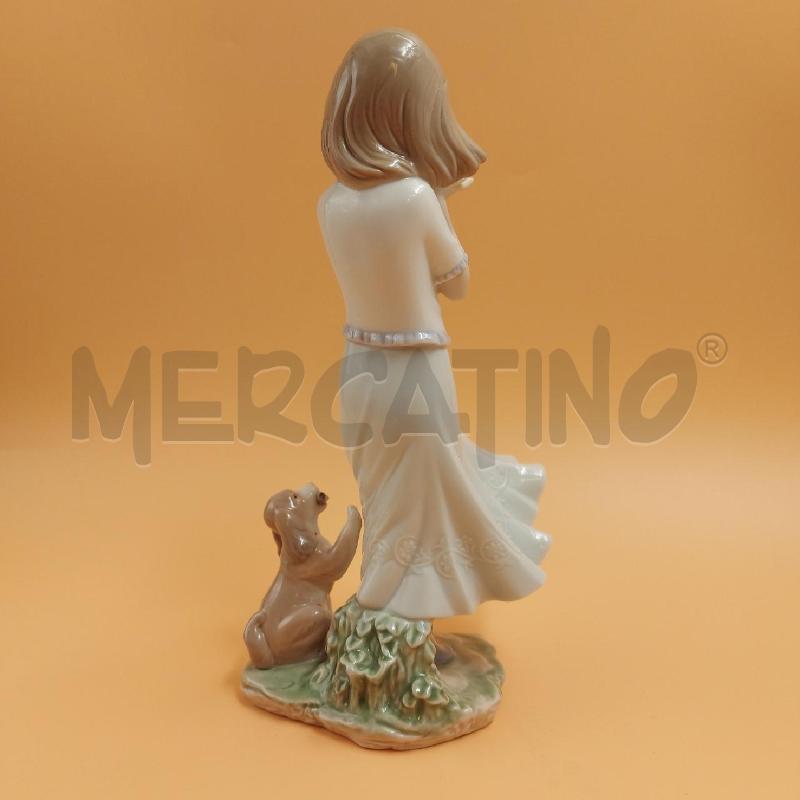STATUINA LLADRÒ BIMBA FIORI E CANE | Mercatino dell'Usato Genova sampierdarena 3