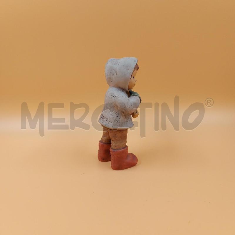 STATUINA NINA CON GLI SCI | Mercatino dell'Usato Genova sampierdarena 2