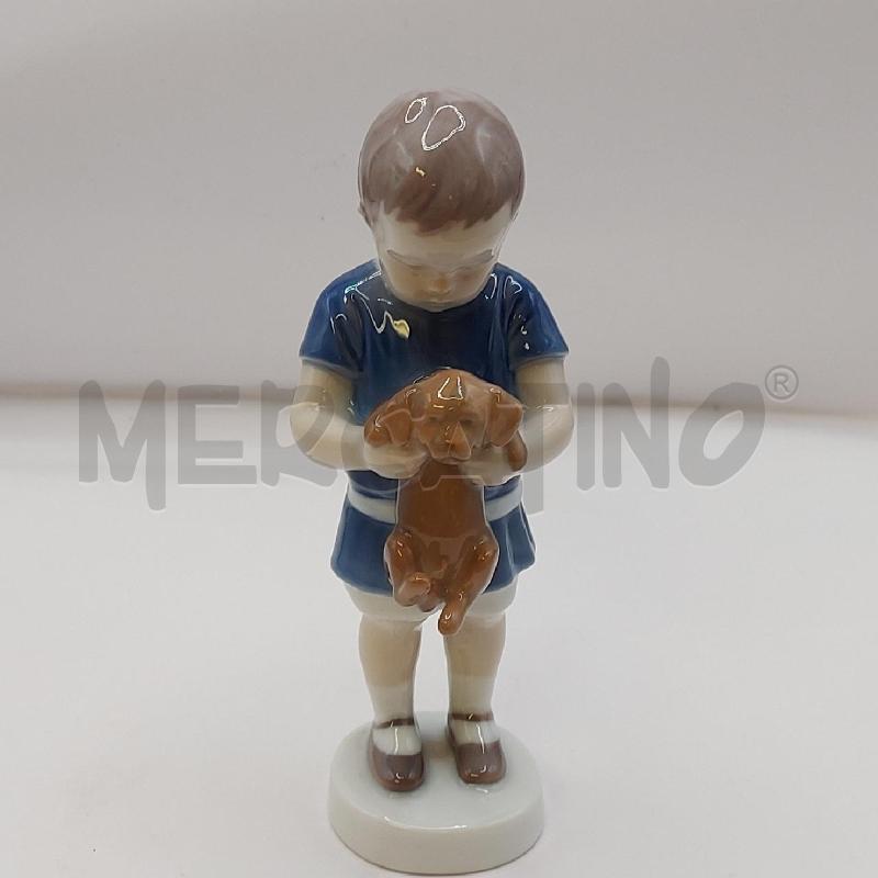 STATUINA RAGAZZO CON CUCCIOLO | Mercatino dell'Usato Genova sampierdarena 1