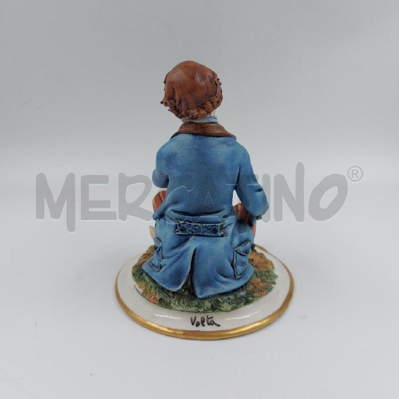 STATUINA RAGAZZO CON UCCELLINO CAPO VOLTA | Mercatino dell'Usato Genova sampierdarena 3