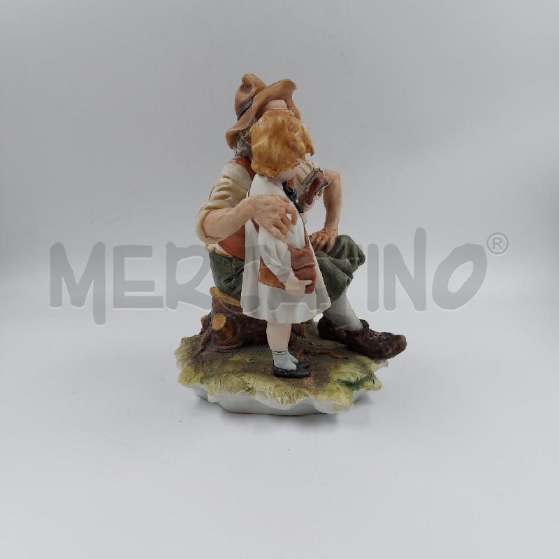 STATUINA SIGNORE CON BIMBO CAPO VOLT | Mercatino dell'Usato Genova sampierdarena 2
