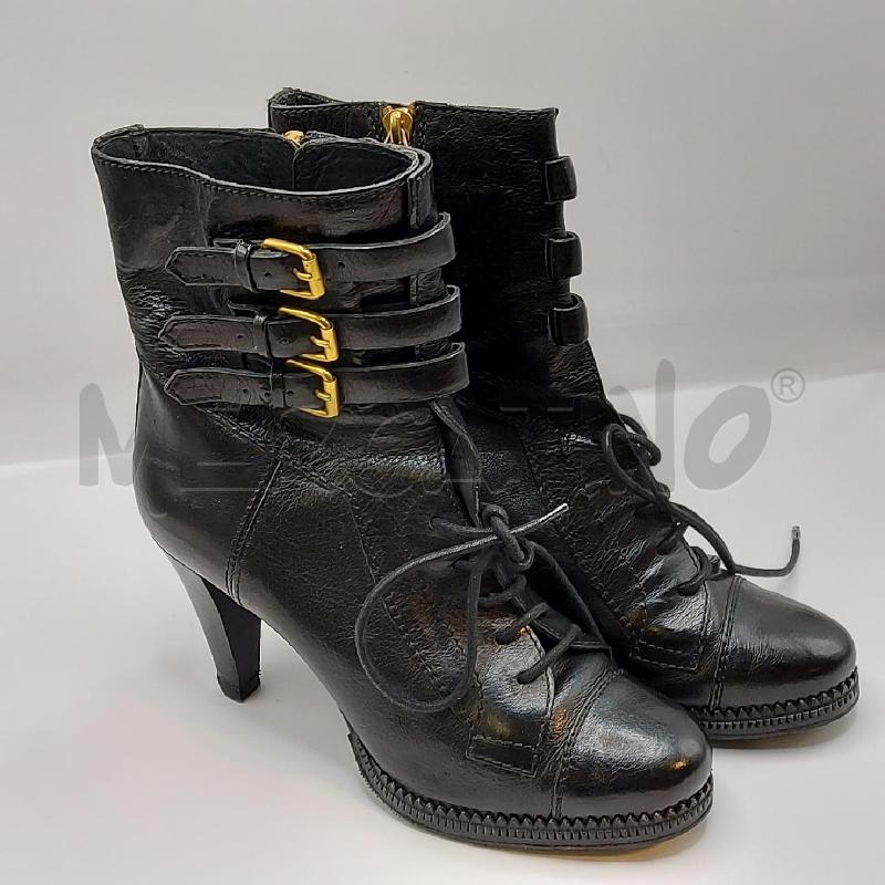 STIVALETTI DONNA BURBERRY NERI LACCI | Mercatino dell'Usato Genova sampierdarena 1