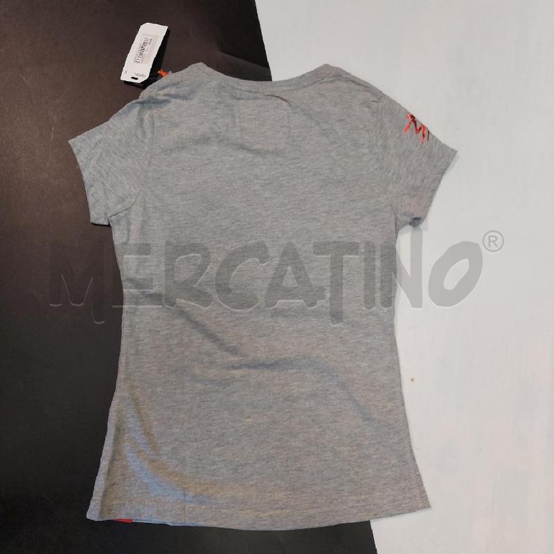 T SHIRT DONNA SUPERDRY GRIGIO | Mercatino dell'Usato Genova sampierdarena 2