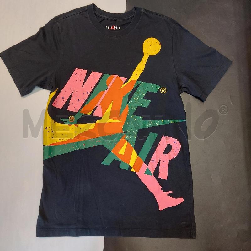 T SHIRT UOMO NERA JORDAN | Mercatino dell'Usato Genova sampierdarena 1