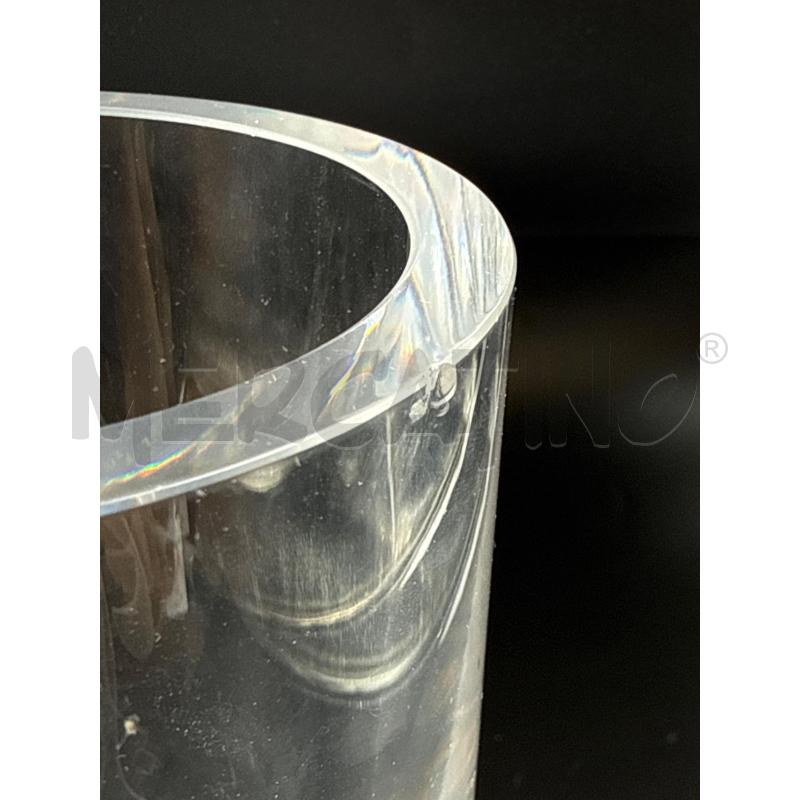 VASO SEVRES IMMAGINE STILIZZATA CON DIFETTO | Mercatino dell'Usato Genova sampierdarena 4
