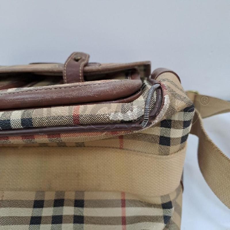 BORSA BURBERRY VINTAGE DA RIVEDERE | Mercatino dell'Usato Latina 2