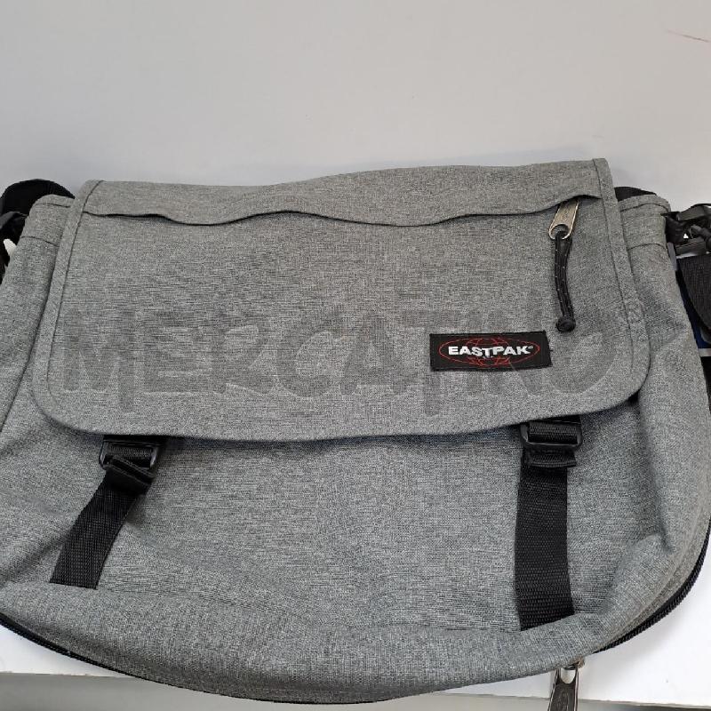 BORSA CARTELLA EASTPACK | Mercatino dell'Usato Latina 1