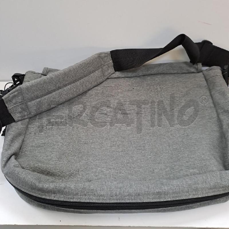 BORSA CARTELLA EASTPACK | Mercatino dell'Usato Latina 2