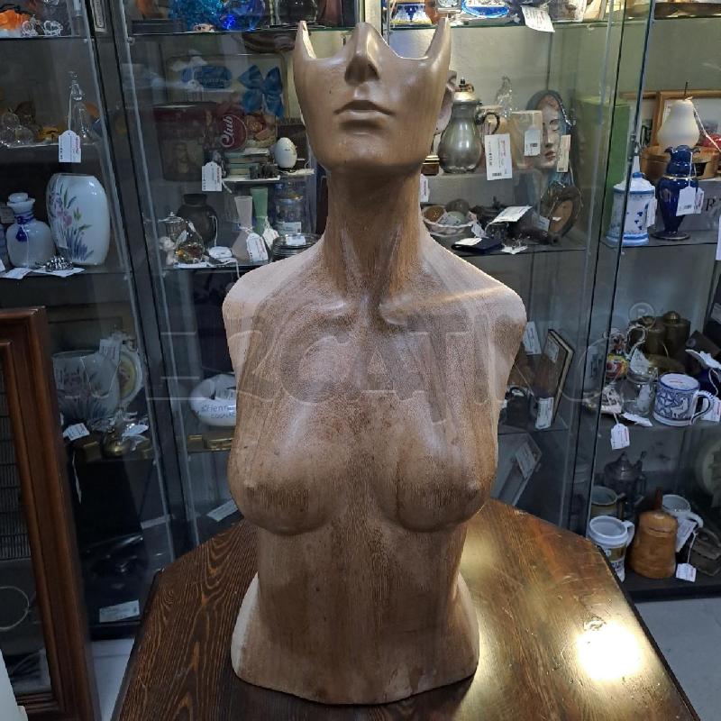 BUSTO DONNA IN LEGNO | Mercatino dell'Usato Latina 1