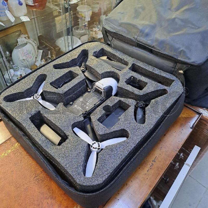 DRONE PARROT CON CUSTODIA | Mercatino dell'Usato Latina 5