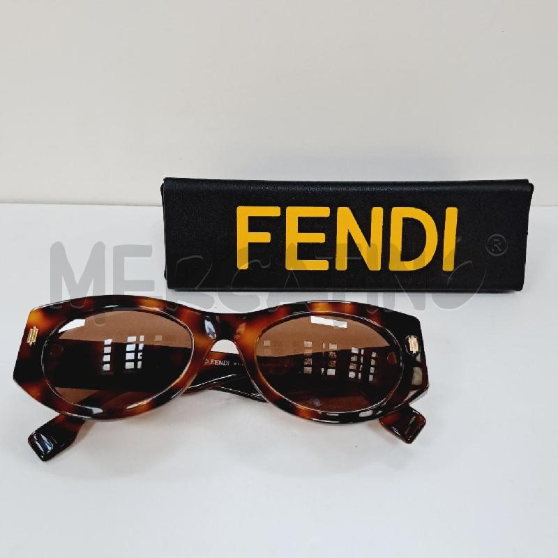 OCCHIALI DA SOLE FENDI FE 40125I | Mercatino dell'Usato Latina 1