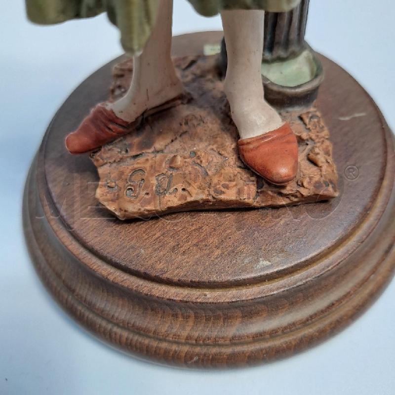 STATUINA CAPODIMONTE G. ARMANI | Mercatino dell'Usato Latina 2
