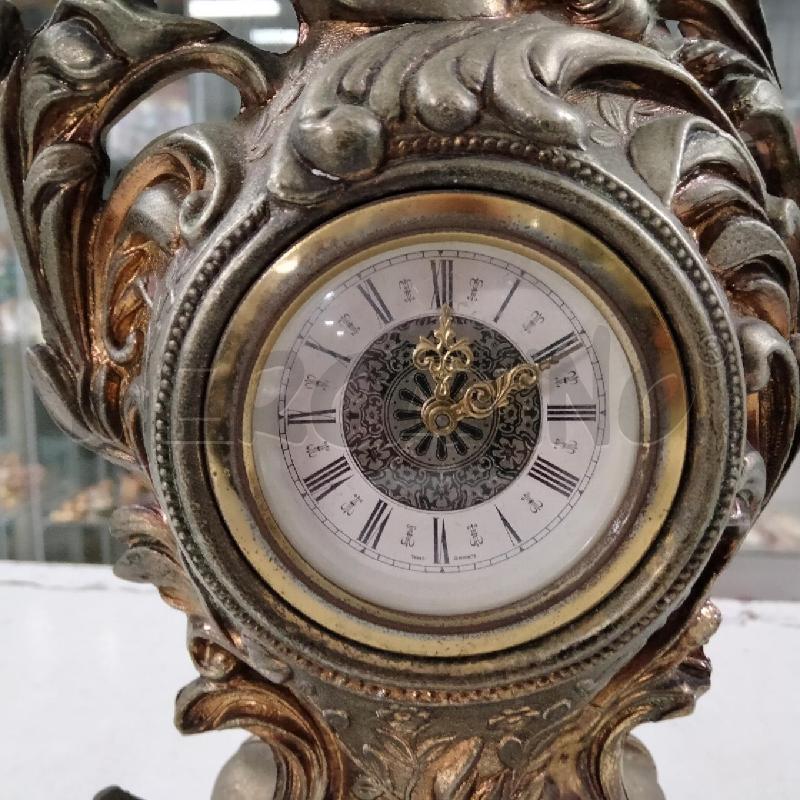 OROLOGIO DA TAVOLO A CARICA  | Mercatino dell'Usato Viareggio 2