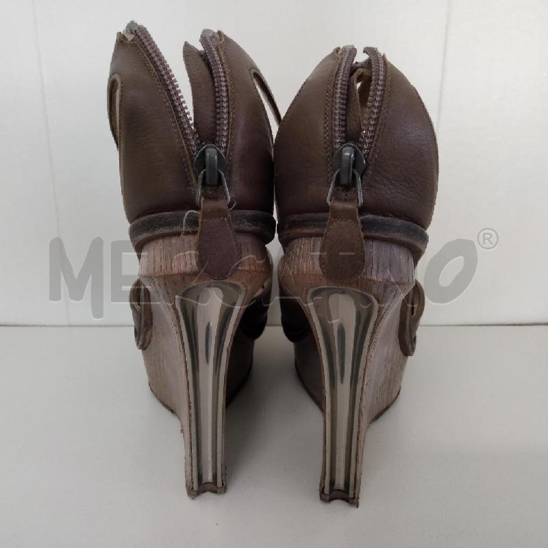 SANDALI DONNA FERRAGAMO | Mercatino dell'Usato Viareggio 3