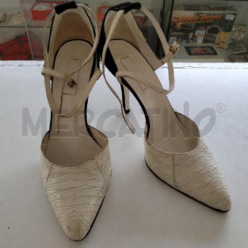 SCARPE DONNA BIANCHE STAMPATE GUCCI | Mercatino dell'Usato Viareggio 1