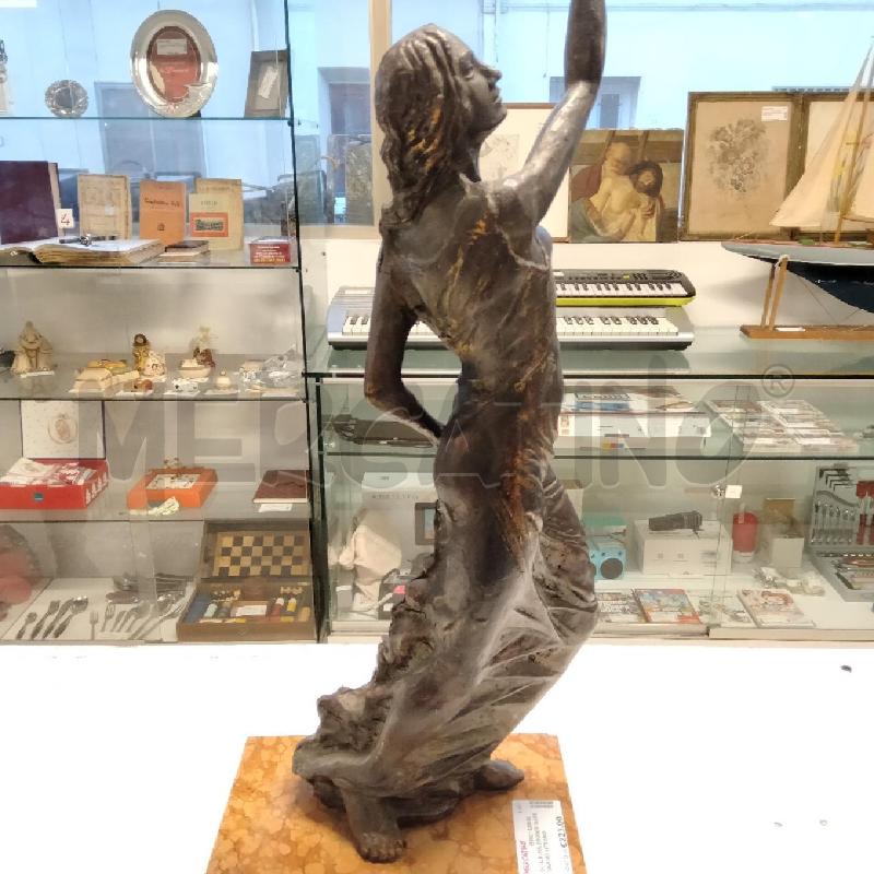 SCULTURA BRONZO BASE MARMO VITTORIA | Mercatino dell'Usato Viareggio 2