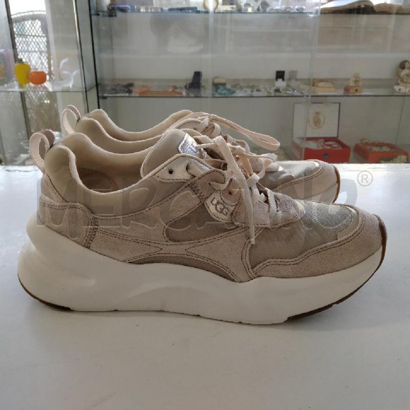SNEAKERS DONNA ROSA UGG | Mercatino dell'Usato Viareggio 2