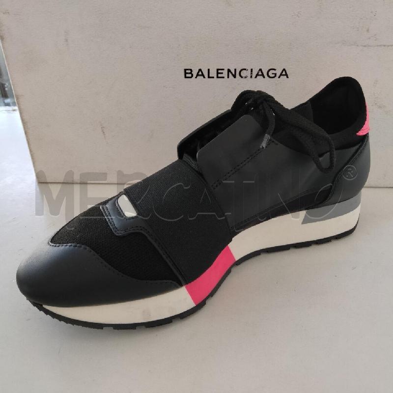 SNEAKERS NERE BALENCIAGA RACE RUNNER | Mercatino dell'Usato Viareggio 2
