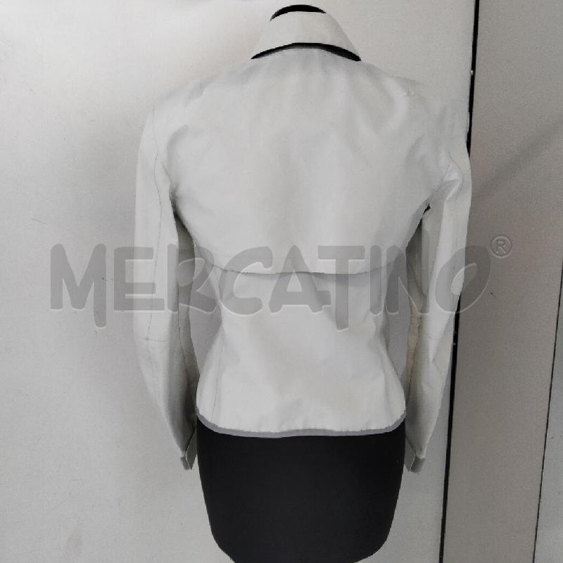 SPOLVERINO DONNA COLOR GHIACCIO PRADA | Mercatino dell'Usato Viareggio 3