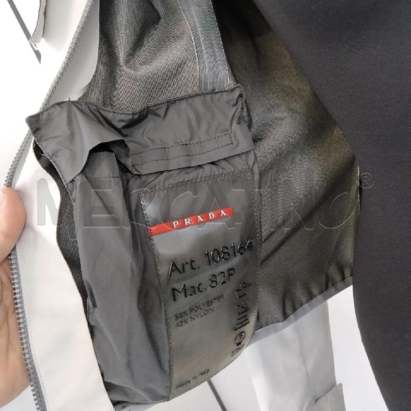 SPOLVERINO DONNA COLOR GHIACCIO PRADA | Mercatino dell'Usato Viareggio 4
