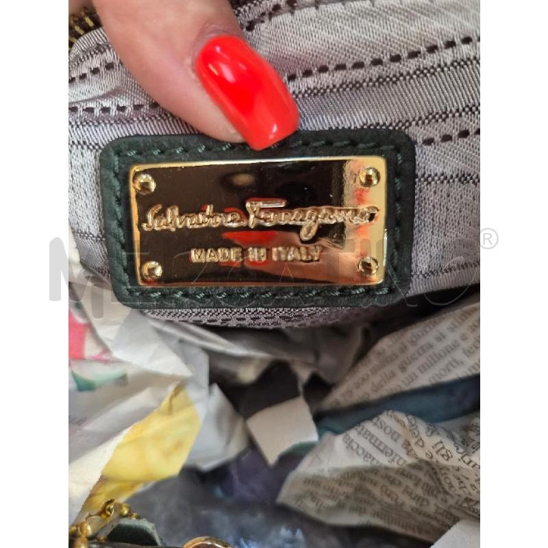 BORSA DONNA SALVATORE FERRAGAMO VERDE | Mercatino dell'Usato Arcore 4