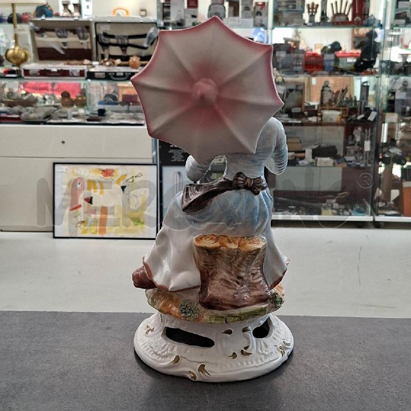CAPODIMONTE RAGAZZA CON OMBRELLO 45 CM  | Mercatino dell'Usato Arcore 3