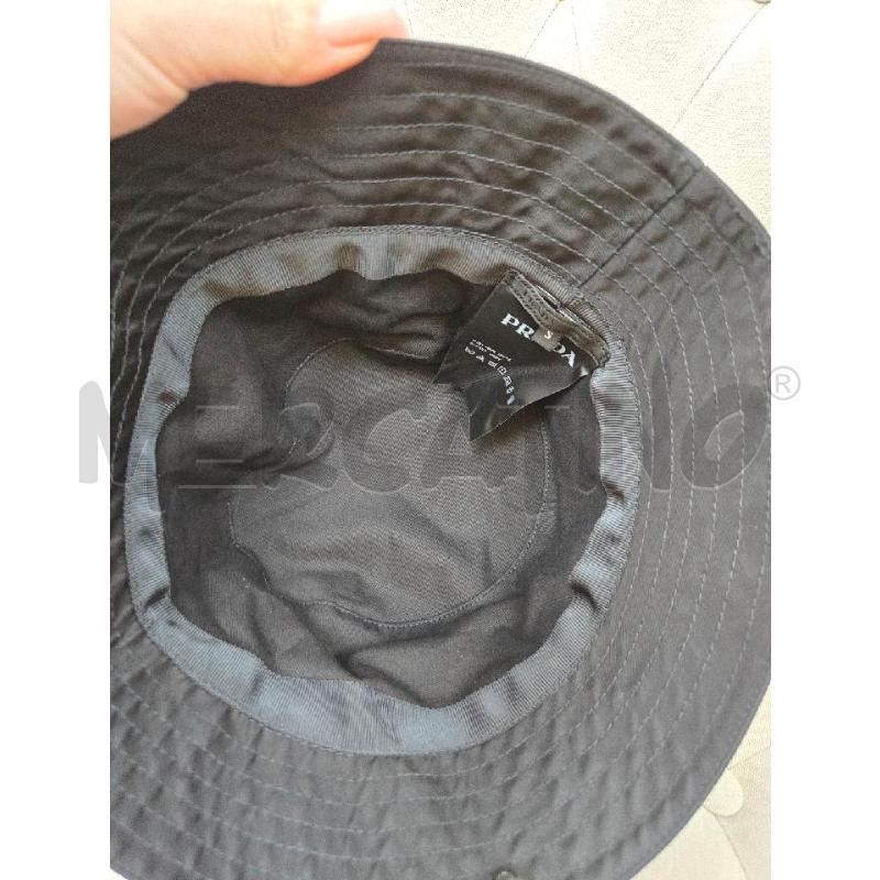 CAPPELLO PRADA PESCATORE NERO LOGO TG S | Mercatino dell'Usato Arcore 2