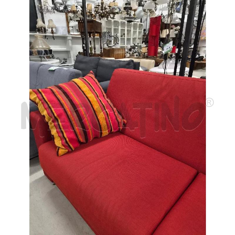 DIVANO LETTO ROSSO  | Mercatino dell'Usato Arcore 2