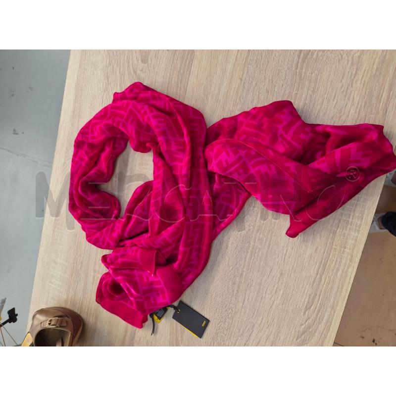 FOULARD FENDI FUCSIA SETA NEW | Mercatino dell'Usato Arcore 2