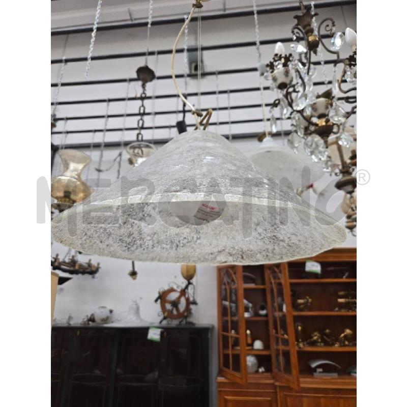 LAMPADARIO CUPOLA VETRO CON DETTAGLI BIANCHI  | Mercatino dell'Usato Arcore 4
