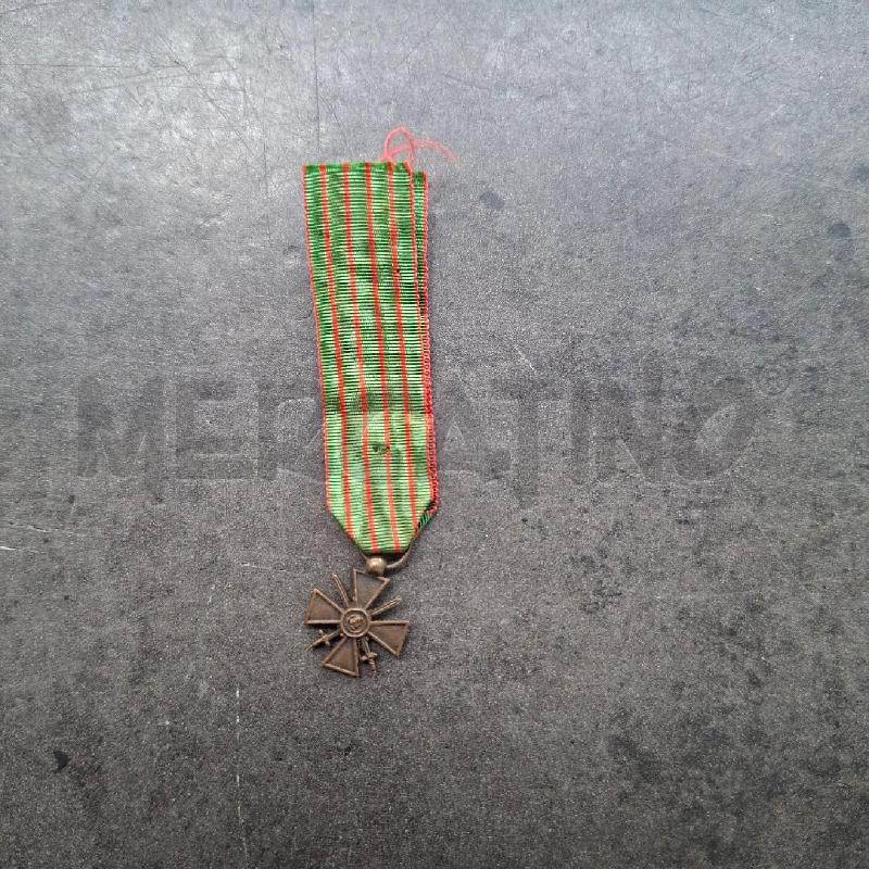 MEDAGLIA CROCE DI GUERRA NASTINO VERDE E ROSSO | Mercatino dell'Usato Arcore 1