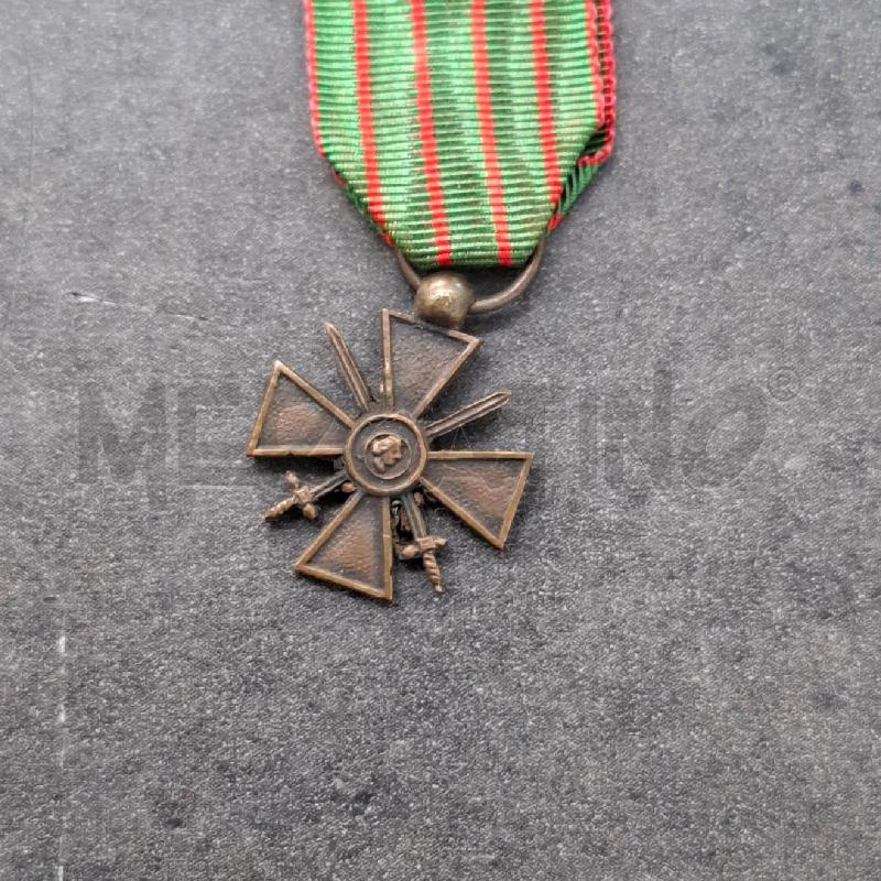 MEDAGLIA CROCE DI GUERRA NASTINO VERDE E ROSSO | Mercatino dell'Usato Arcore 2