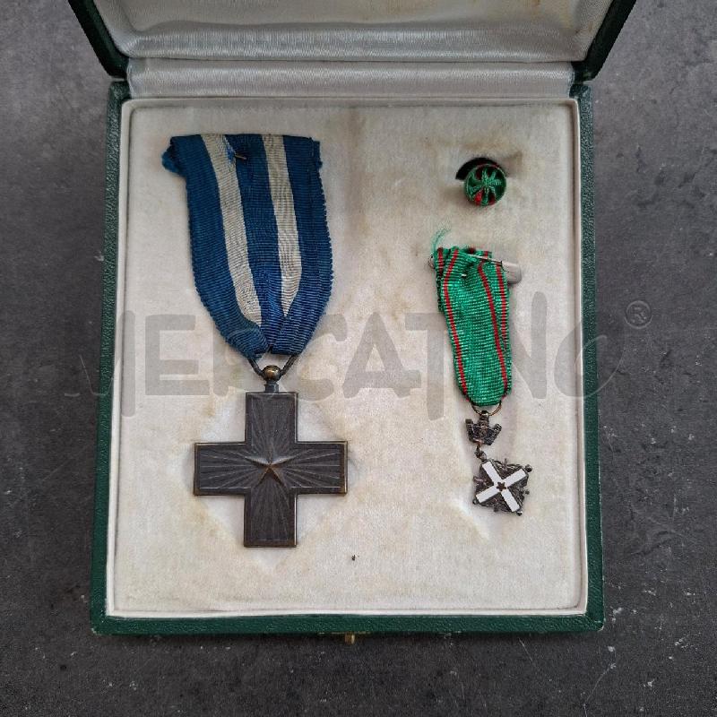 MEDAGLIA MERITO DI GUERRA BLU VERDE | Mercatino dell'Usato Arcore 2