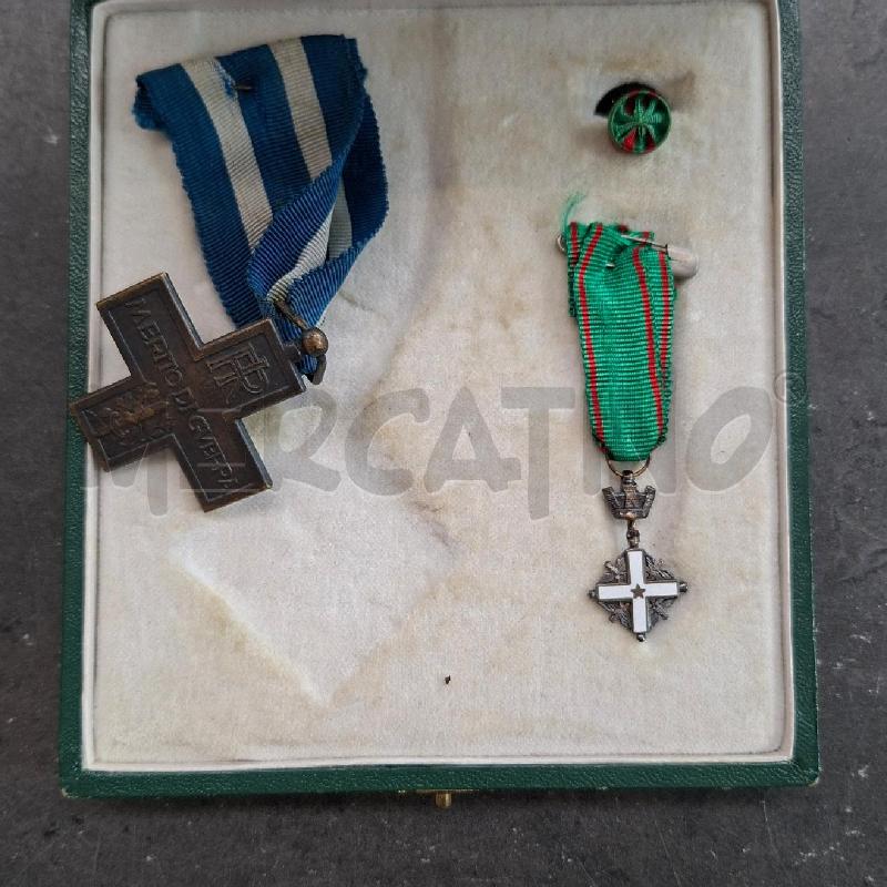 MEDAGLIA MERITO DI GUERRA BLU VERDE | Mercatino dell'Usato Arcore 4