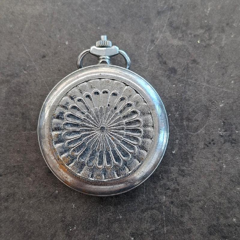 OROLOGIO DA TASCHINO MECCANICO SOVIETICO | Mercatino dell'Usato Arcore 4