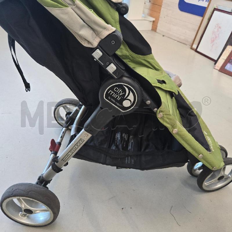 PASSEGGINO BABY JOGGER VERDE CON OVETTO TORTORA NERO  | Mercatino dell'Usato Arcore 2