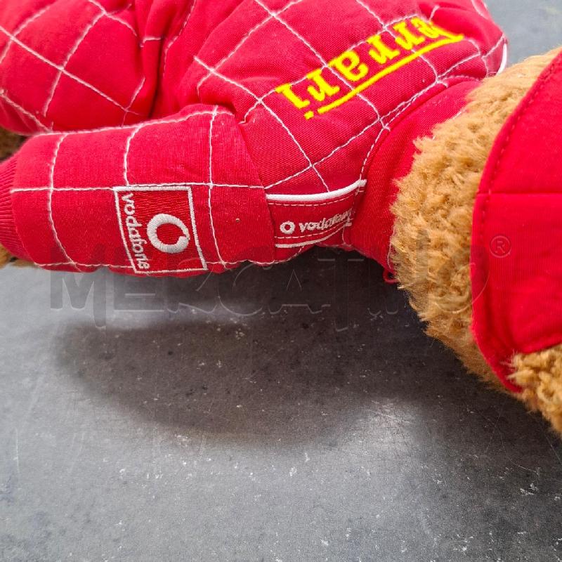 PELUCHE ORSO FERRARI BRIDGESTONE 30 CM TUTA ROSSA | Mercatino dell'Usato Arcore 3