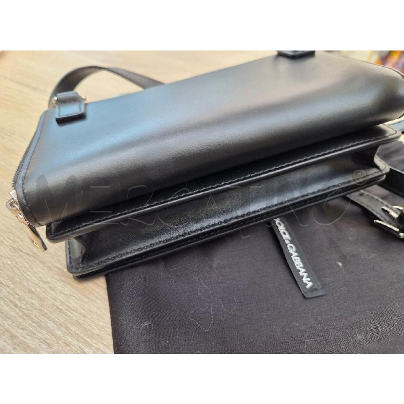 POCHETTE DOLCE&GABBANA NERA PARI A NEW | Mercatino dell'Usato Arcore 4