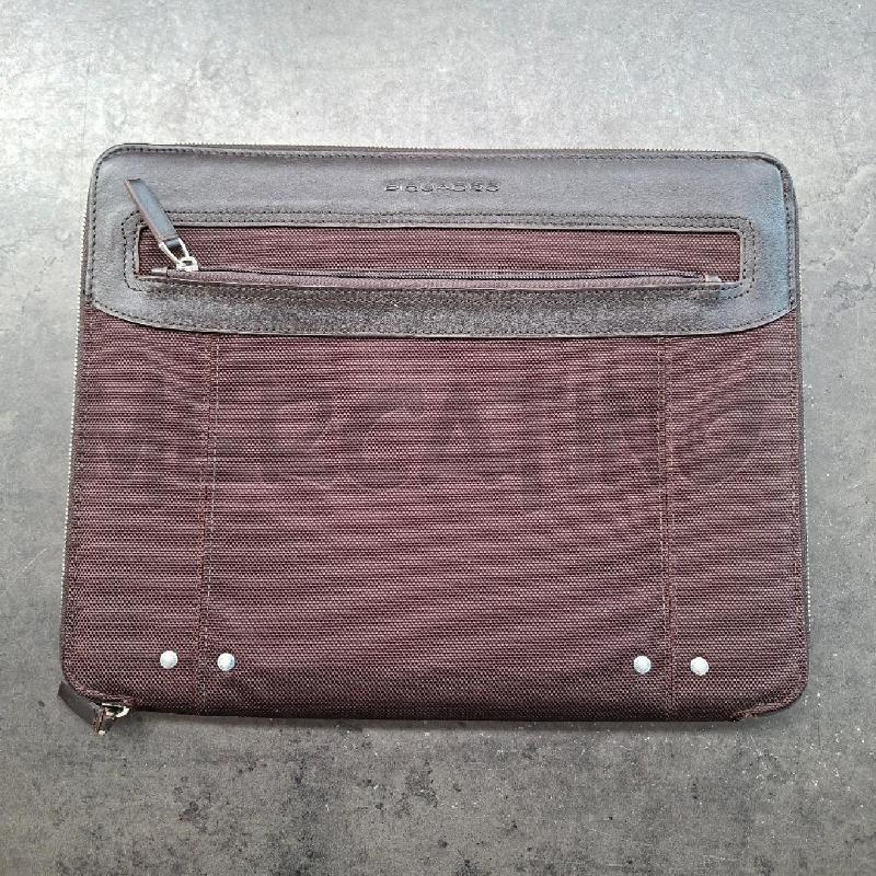 PORTA PC PIQUADRO MARRONE | Mercatino dell'Usato Arcore 1