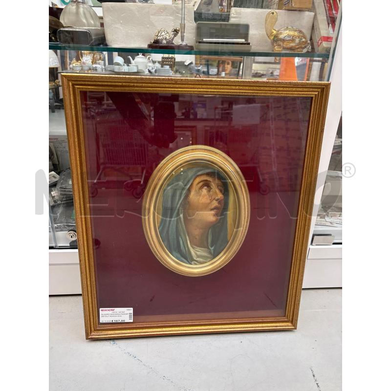 QUADRO MADONNA PASSEPARTOUT ROSSO OVALE CORNICE COLOR ORO 54X47 CM CIRCA  | Mercatino dell'Usato Arcore 1