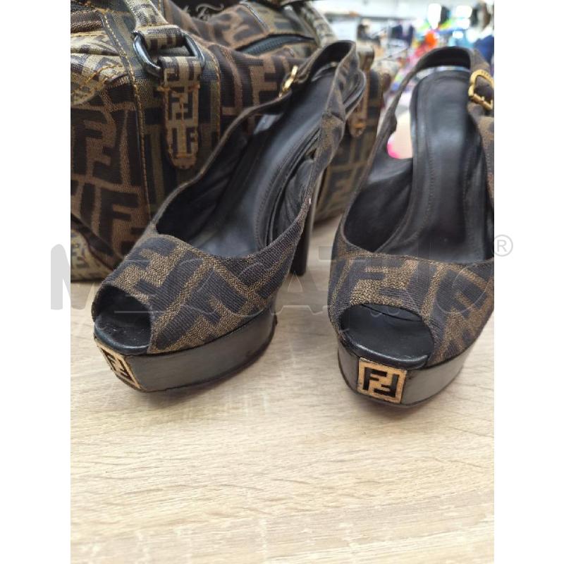 SANDALI DONNA FENDI TG 36 BUONO STATO | Mercatino dell'Usato Arcore 2