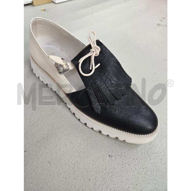 SCARPE DONNA FRAU BIANCHE E  NERE FRANGIE  | Mercatino dell'Usato Arcore 1