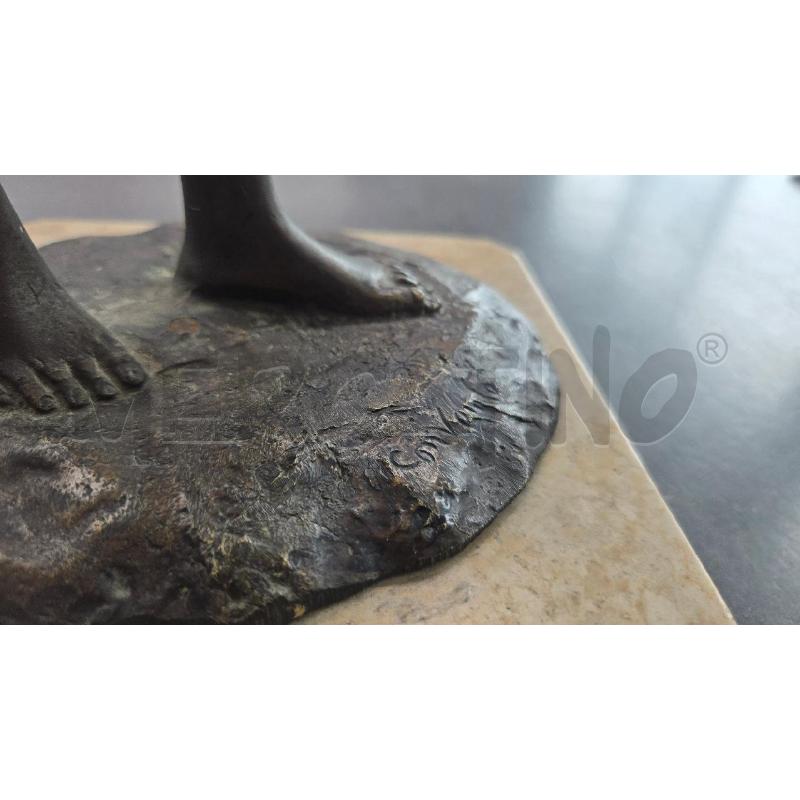 SCULTURA COLOR BRONZO SOGGETTO SCUGNIZZO  | Mercatino dell'Usato Arcore 4