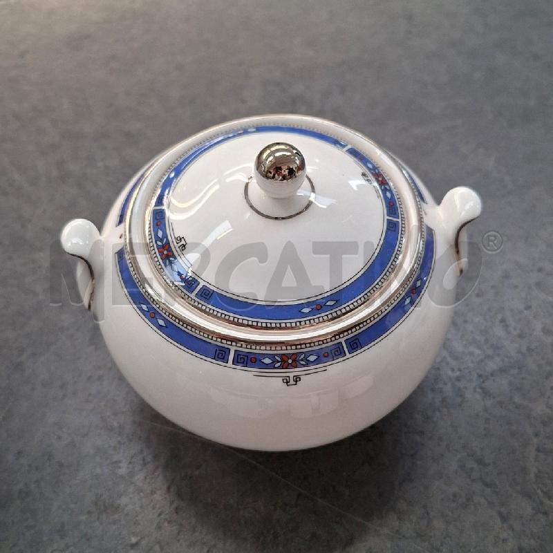 TAZZINE PZ. 12 + 2 WEDGWOOD BIANCA BORDO BLU | Mercatino dell'Usato Arcore 3