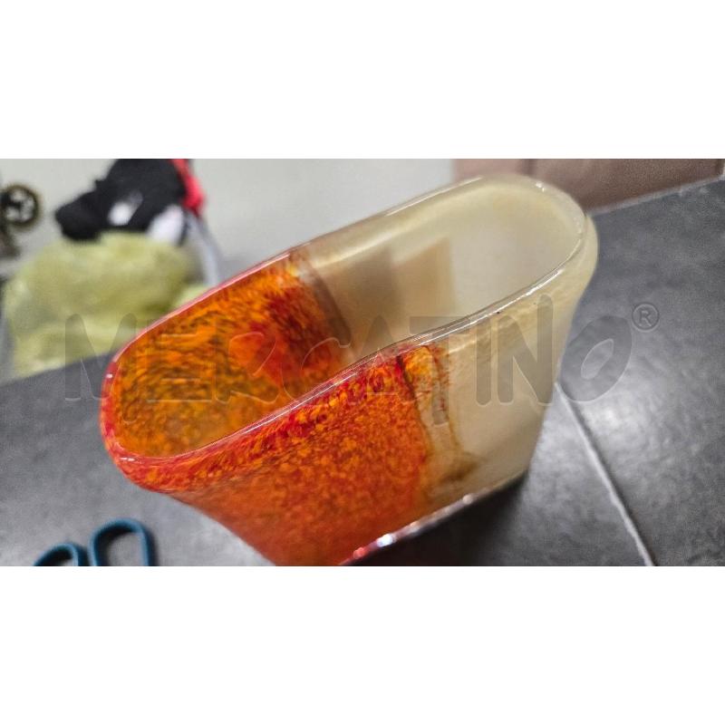 VASO CHIARO E ARANCIO IN VETRO  | Mercatino dell'Usato Arcore 3
